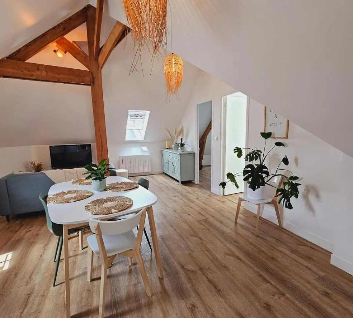Апартаменты Appartement Vanille Понтиви Франция